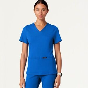 Jaanuu Women's Cesi Slim ULTRAsoft Scrub Top in Royal Blue Size XL